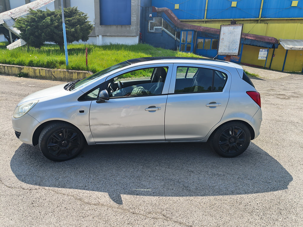 Opel Corsa 1.2 Enjoy