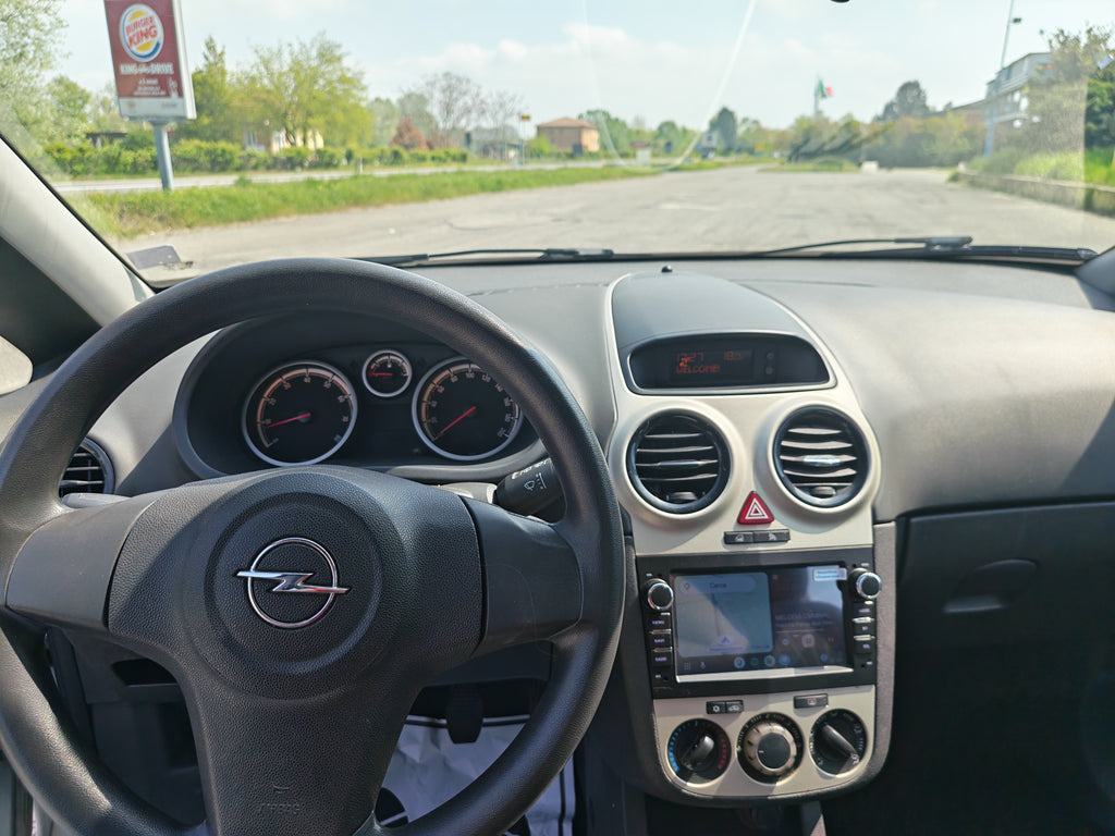 Opel Corsa 1.2 Enjoy
