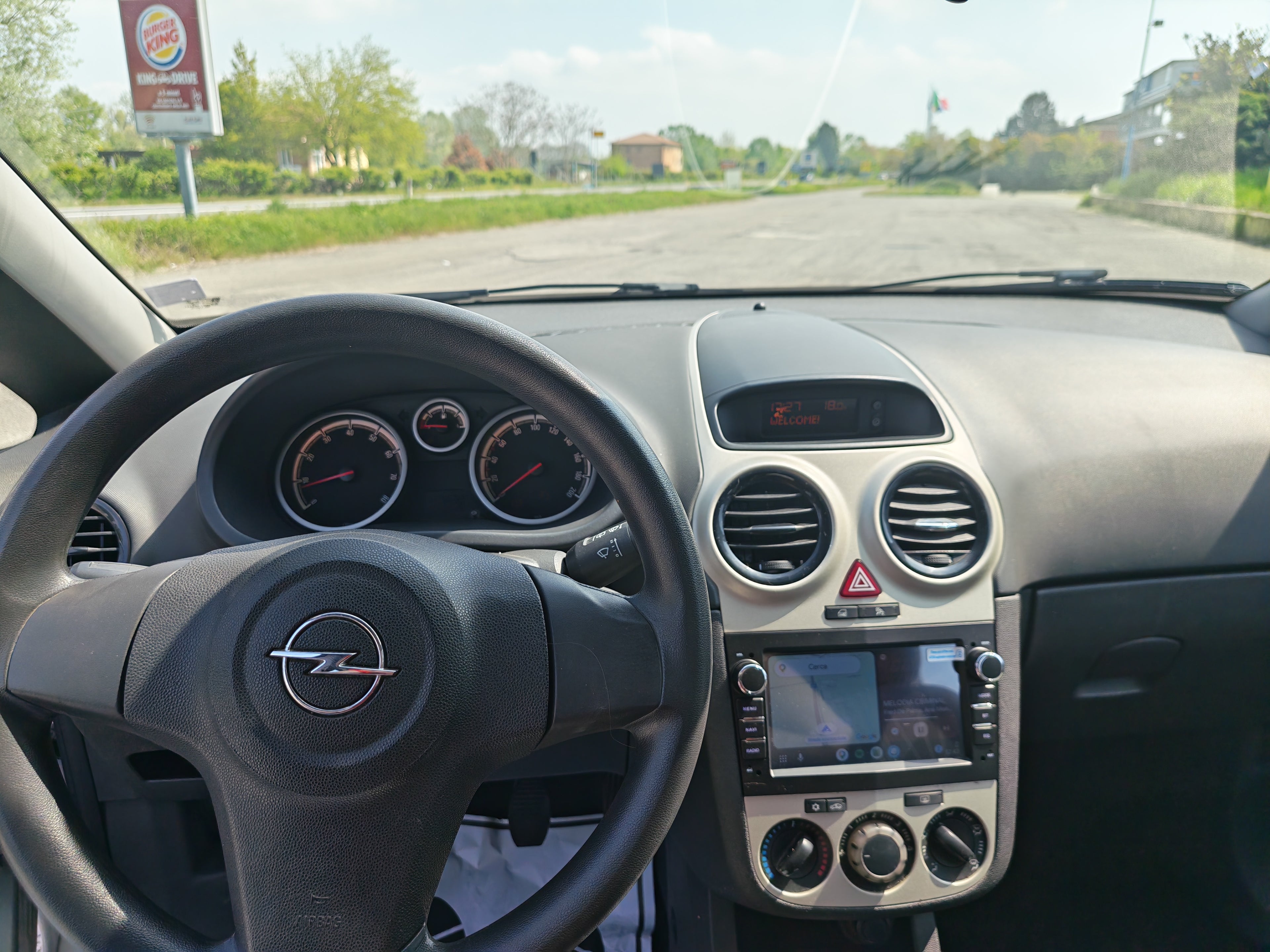 Opel Corsa 1.2 Enjoy