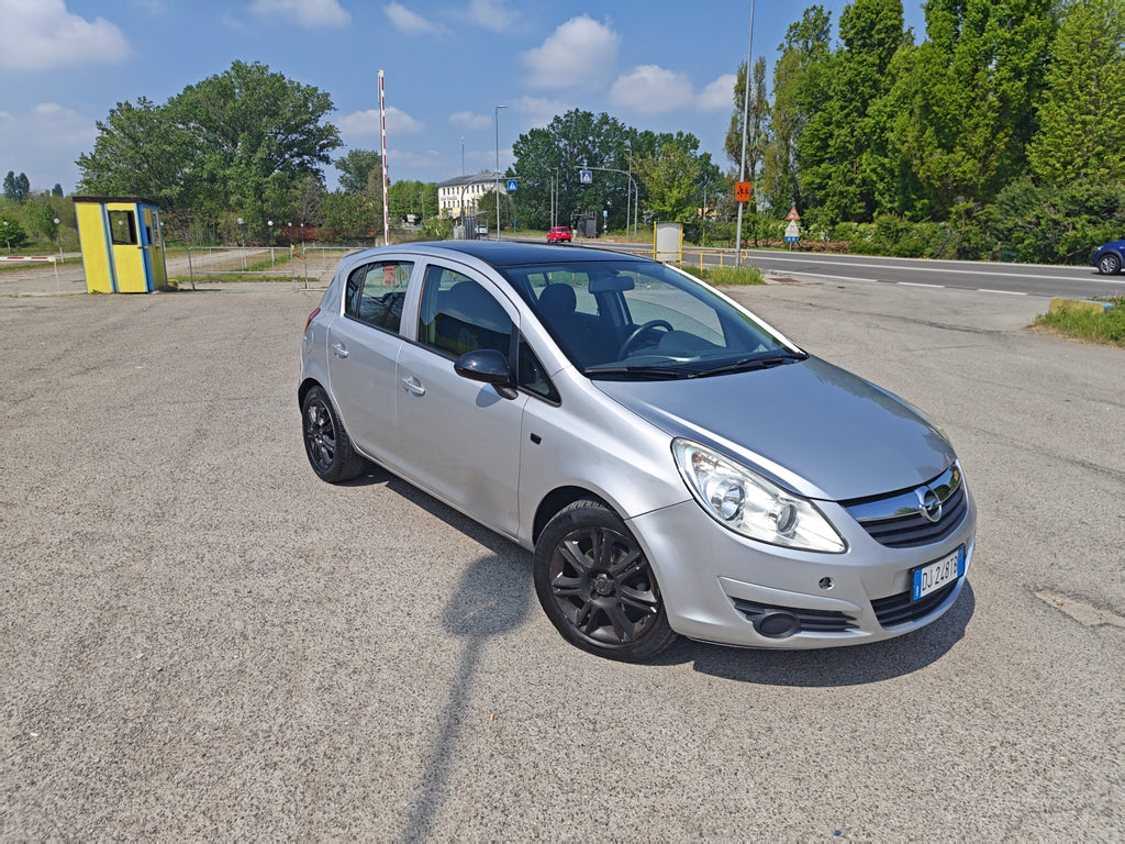 Opel Corsa 1.2 Enjoy
