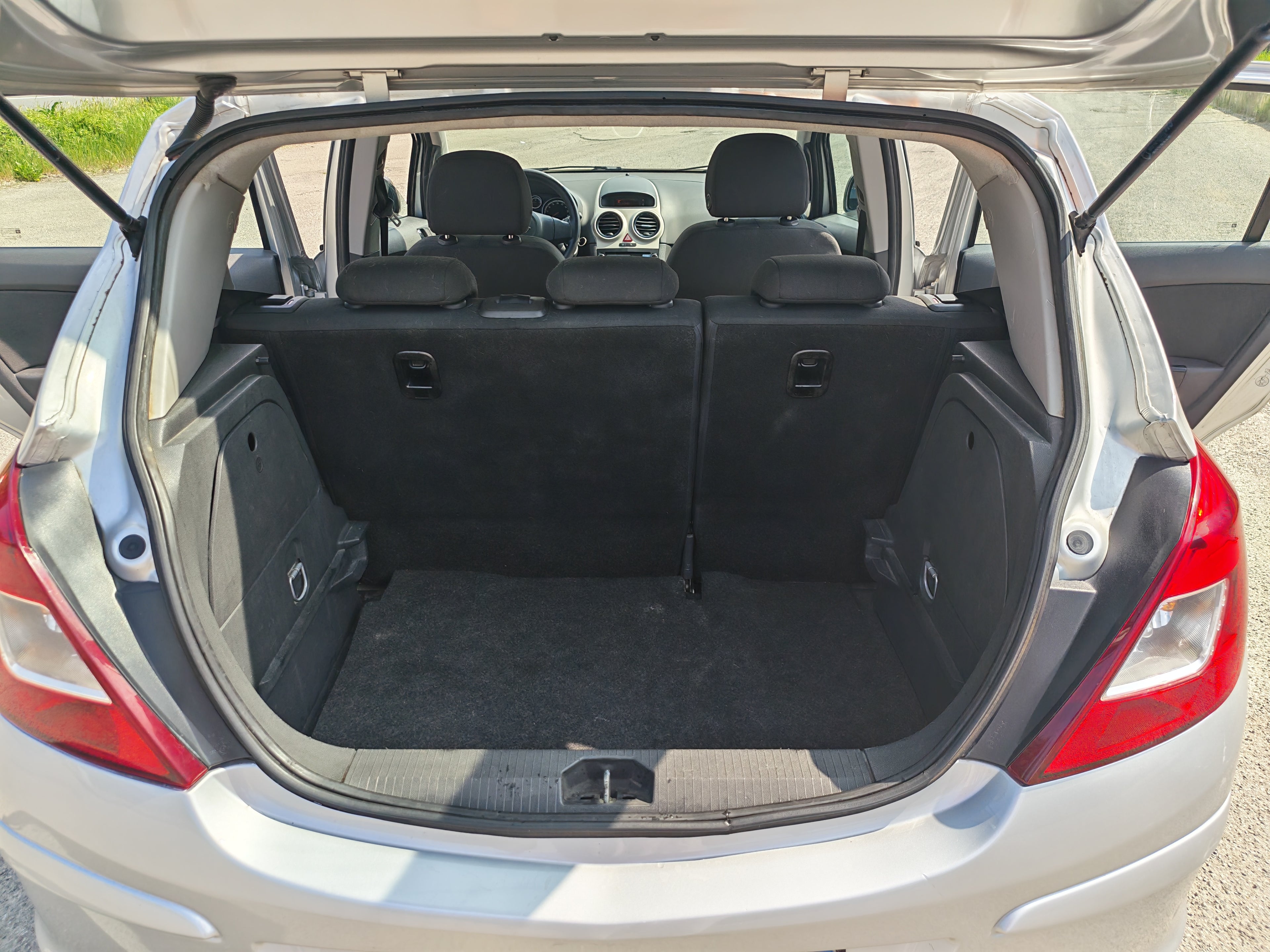 Opel Corsa 1.2 Enjoy